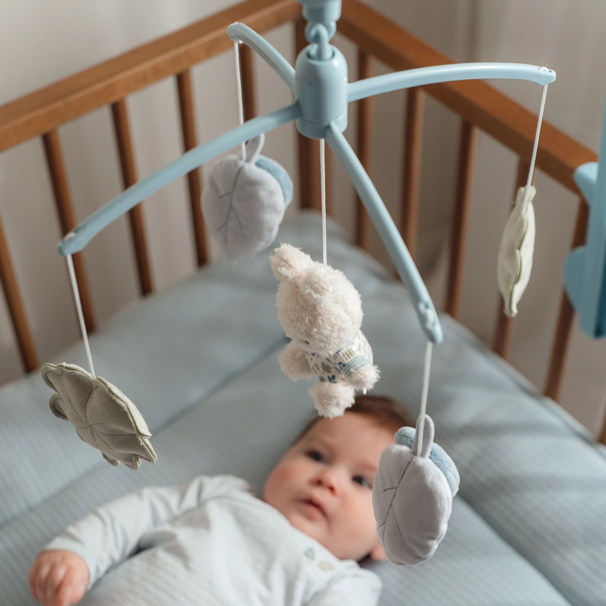 Miffy x Little Dutch Music Mobile – Lucky Leaves Soothing Cot