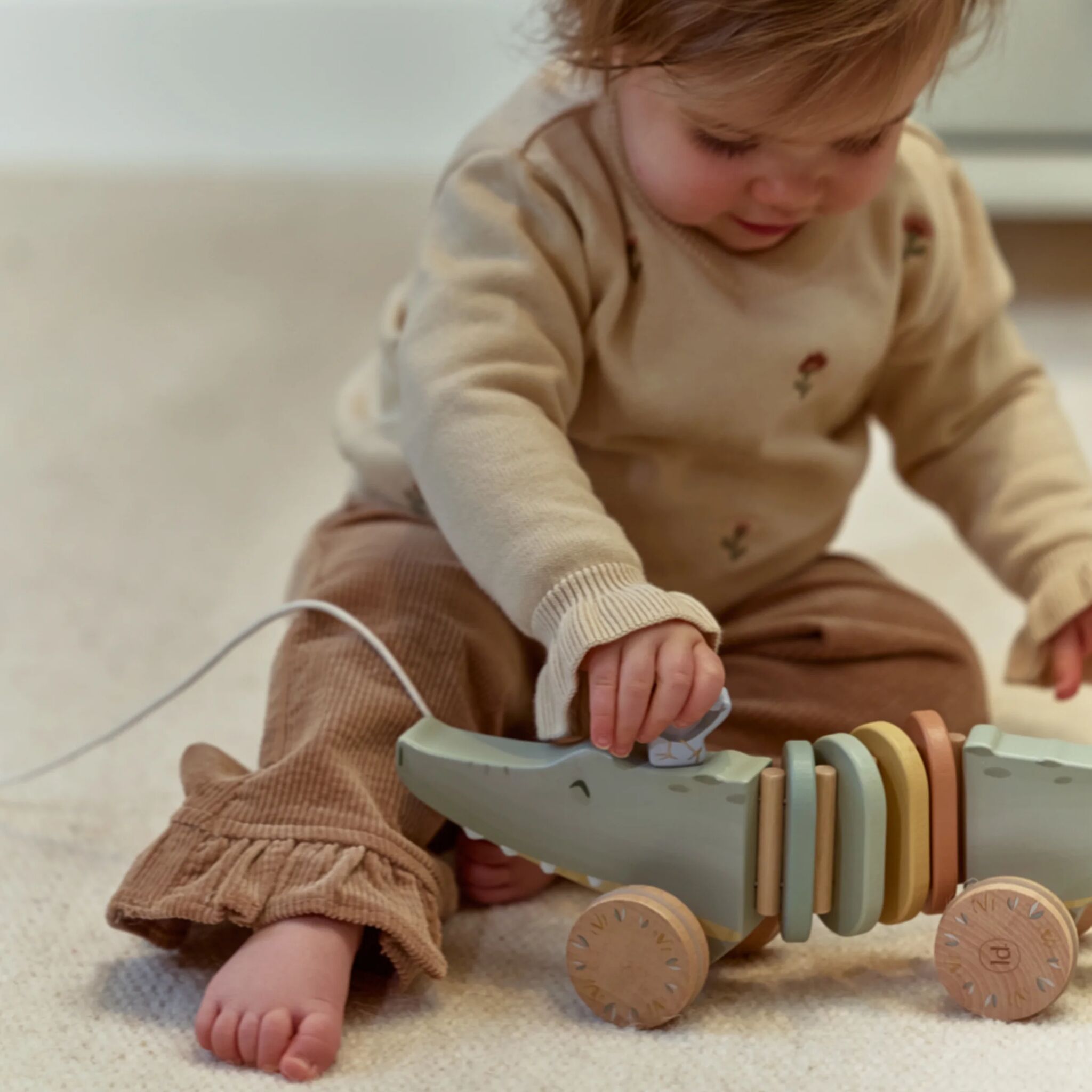 Wooden Pull Along Crocodile (Safari Friends)